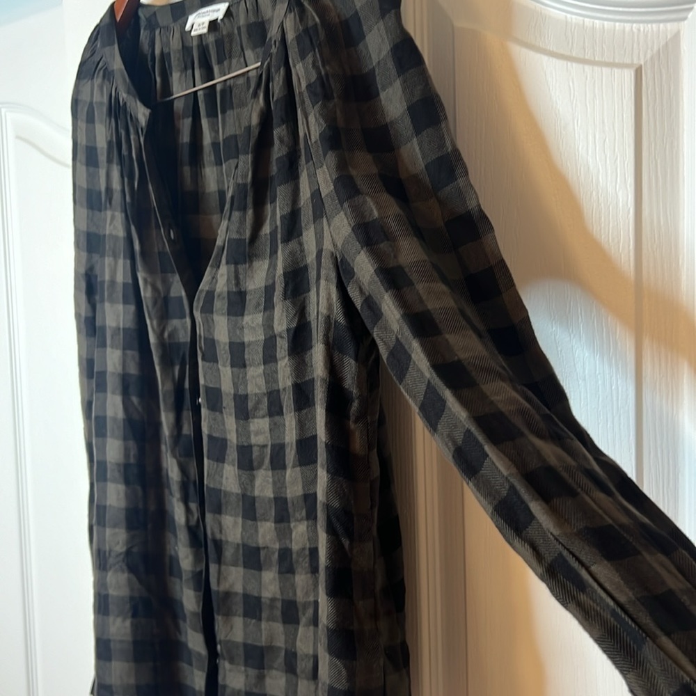 BeachLunchLounge Checkered Cotton Long Sleeve Olive Button Up - NWOT - SP - Picture 4 of 5